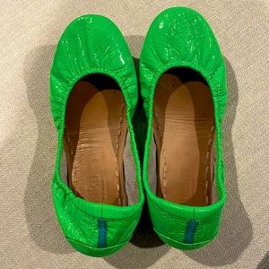 Gently Used Limited Edition Galactic Green Tieks